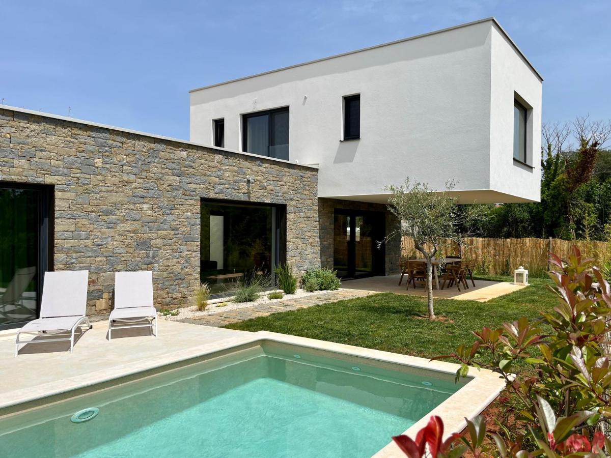 Villa Zen - With Pool & Close To The Sea Tar-Vabriga Kültér fotó